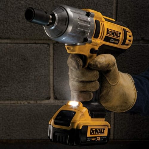 DeWALT DCF889M2 20V MAX 1/2" High Torque Impact Wrench (action view)