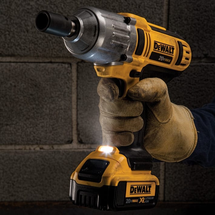 DeWALT DCF889M2 20V MAX 1 2